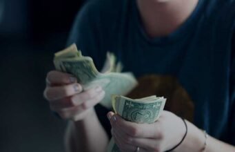 7 Useful Money Management Tips For Students 7 Useful Money Management Tips For Students